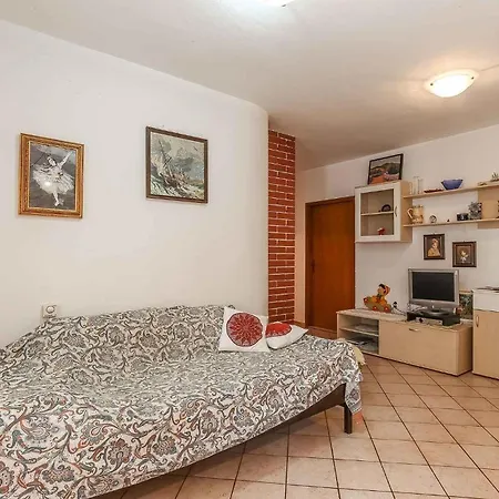 In Porec/istrien 10377 Apartment Porec